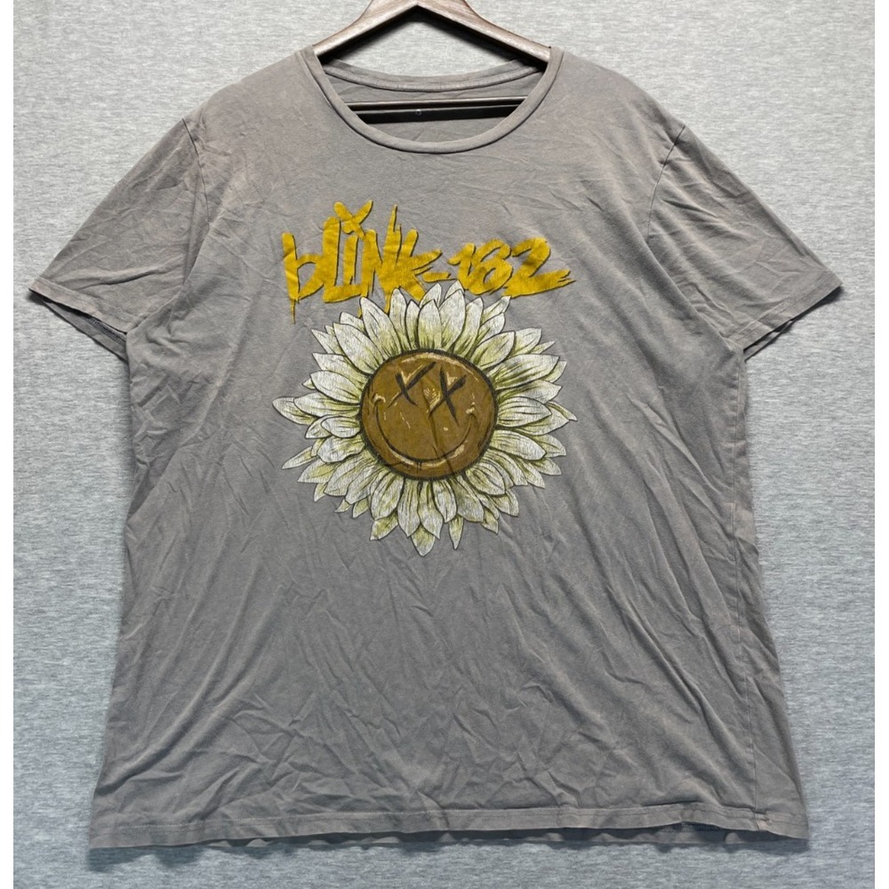 Blink 182 Rock Band T Shirt Unisex Large Gray Graphic Print Smiling Sunflower